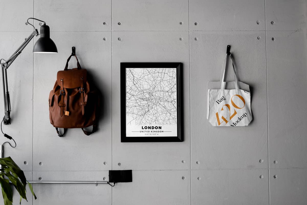 About us - Custom Maps